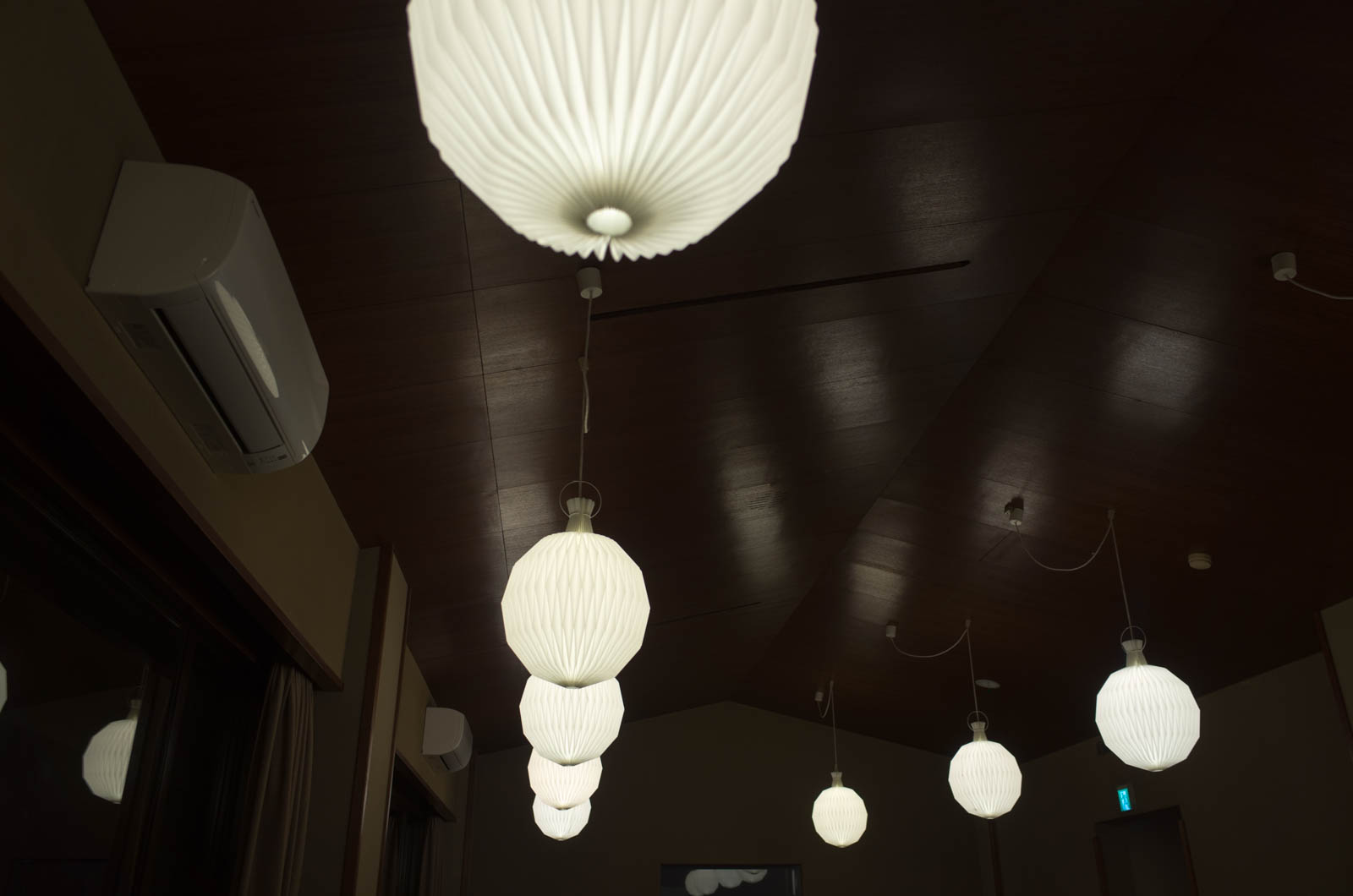 食堂のランプ
