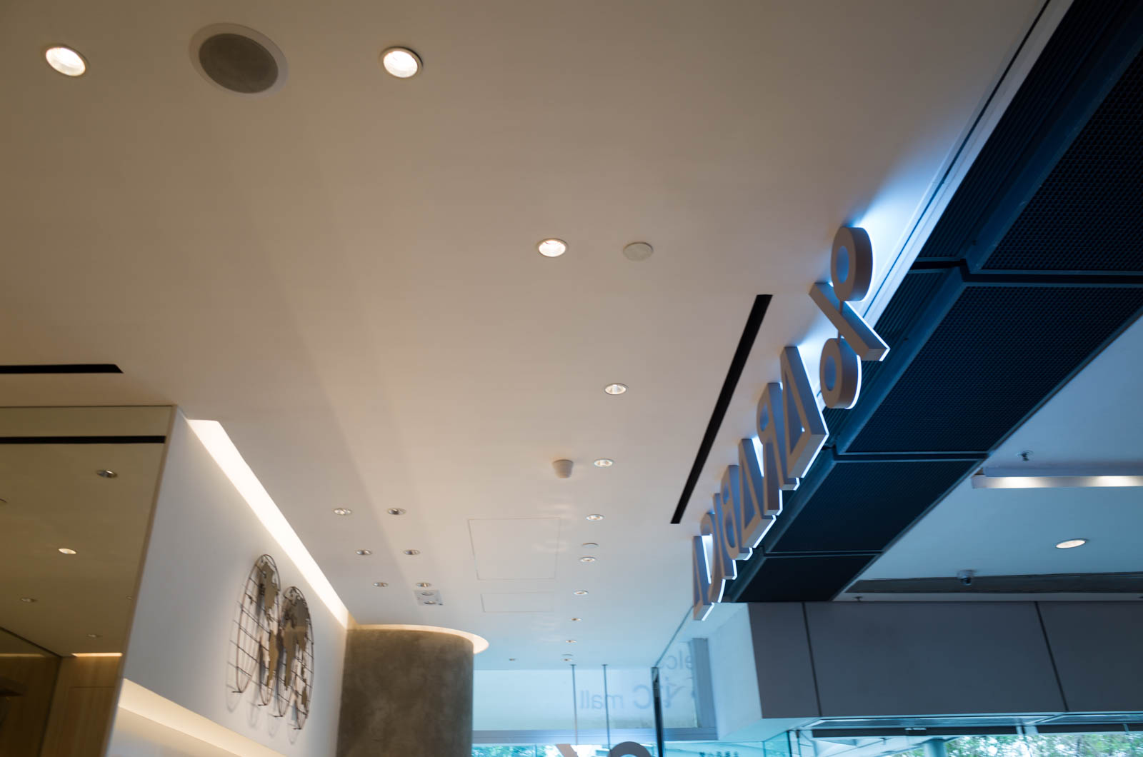 アラビカ香港IFC店のサイン